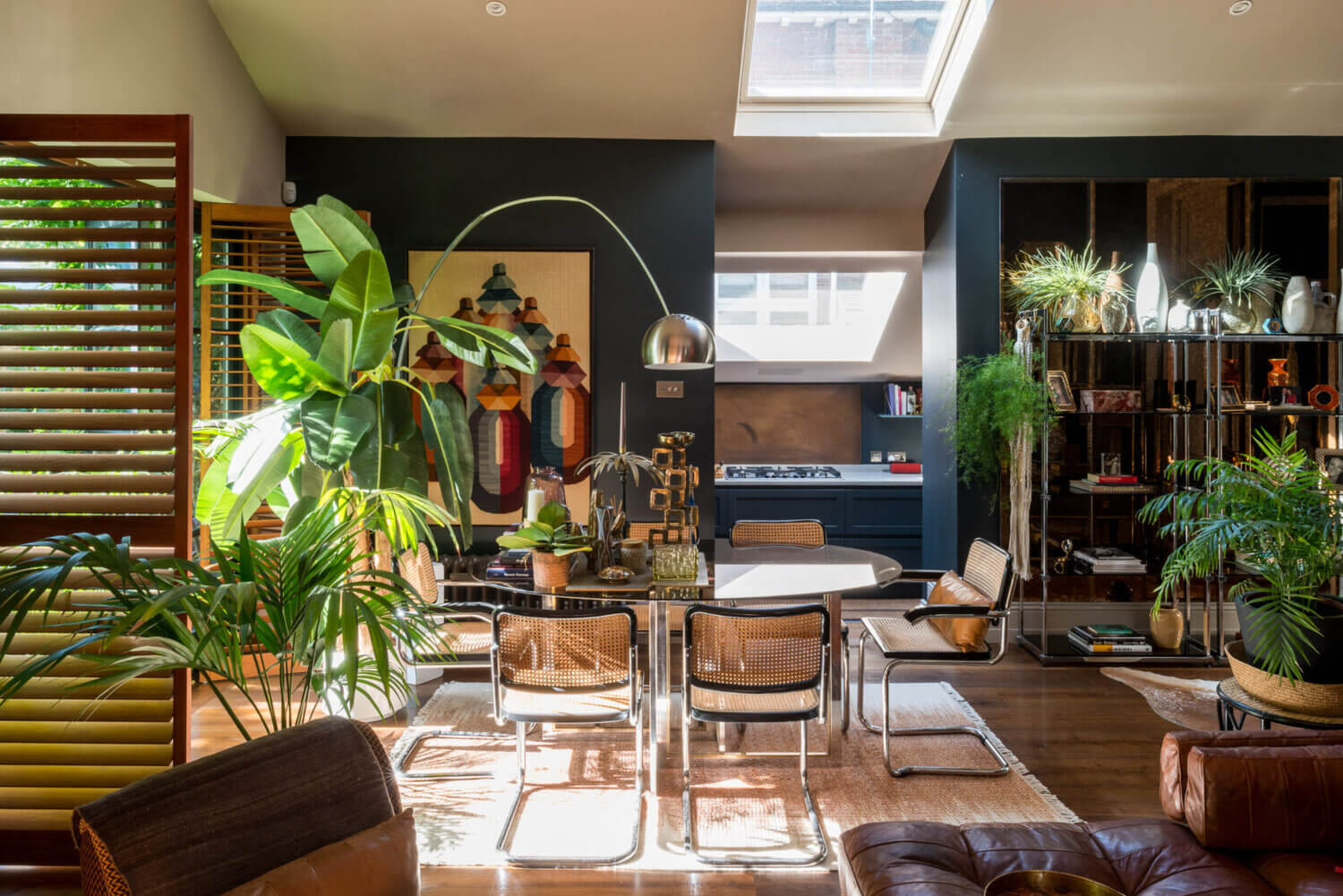 luxurious london apartment natural colors nordroom A Warm Luxurious London Apartment in Natural Color Tones