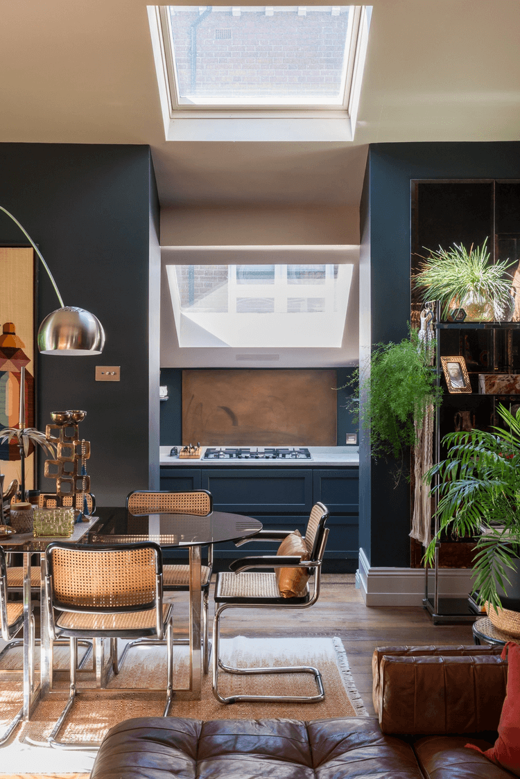 A Warm Luxurious London Apartment in Natural Color Tones 11 luxurious london apartment natural colors nordroom10 A Warm Luxurious London Apartment in Natural Color Tones
