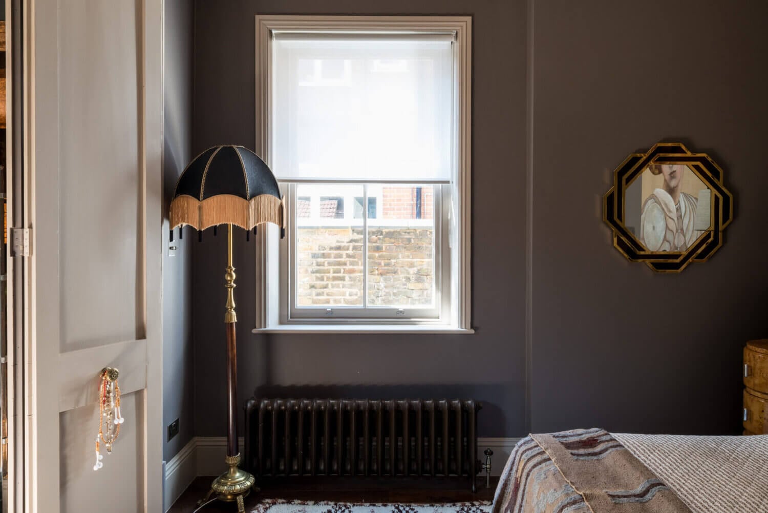 A Warm Luxurious London Apartment in Natural Color Tones 14 luxurious london apartment natural colors nordroom13 A Warm Luxurious London Apartment in Natural Color Tones