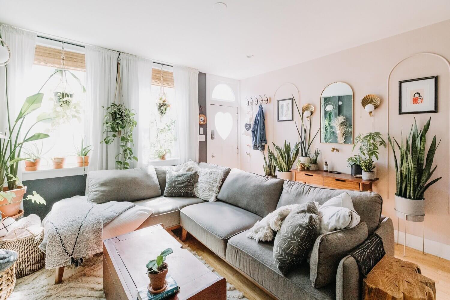 A Cozy Plant-Filled Home in Philadelphia 2 plant filled home philadelphia nordroom1 A Cozy Plant-Filled Home in Philadelphia