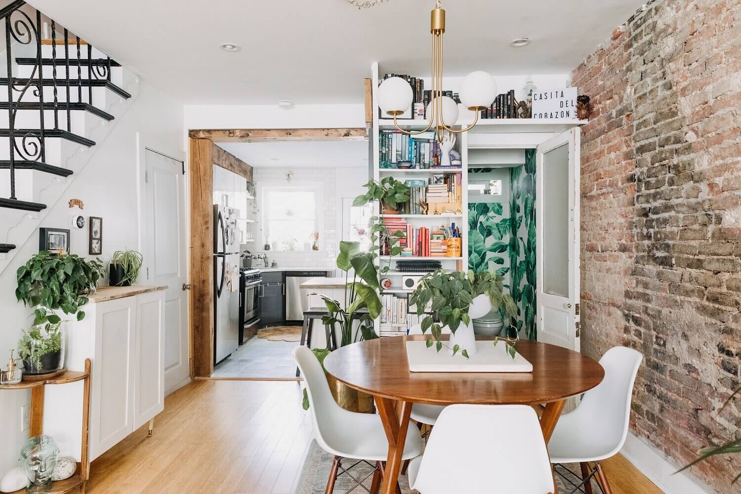 A Cozy Plant-Filled Home in Philadelphia 9 plant filled home philadelphia nordroom8 A Cozy Plant-Filled Home in Philadelphia