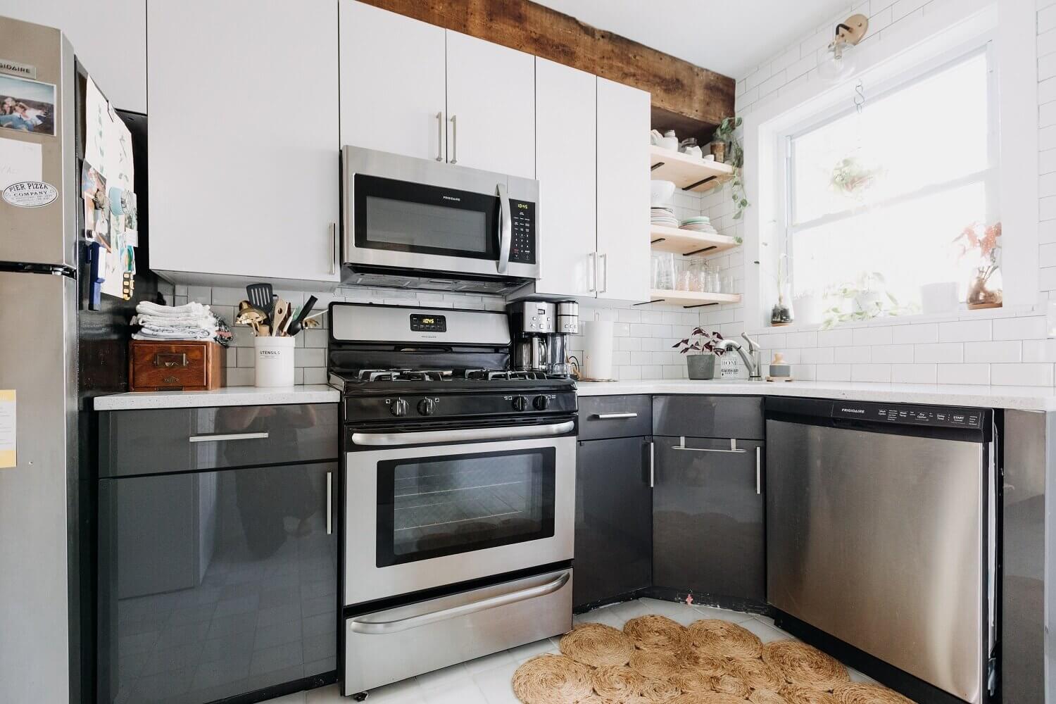 A Cozy Plant-Filled Home in Philadelphia 10 plant filled home philadelphia nordroom9 A Cozy Plant-Filled Home in Philadelphia