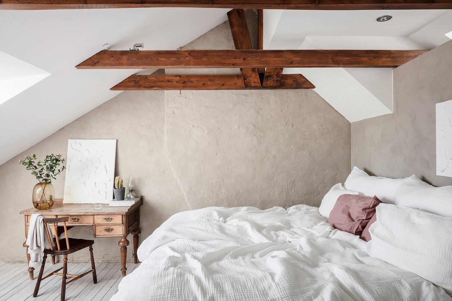 A Scandinavian Maisonette With A Bright Attic Bedroom 13 scandinavian maisonette attic bedroom nordroom12 A Scandinavian Maisonette With A Bright Attic Bedroom