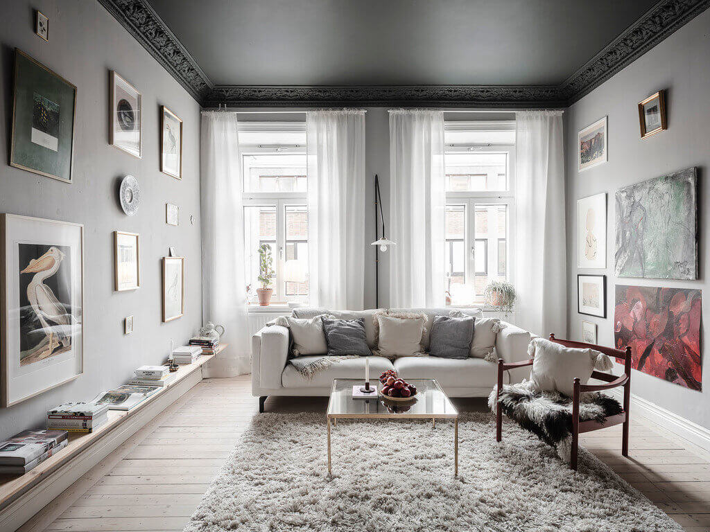 A Dark Green Painted Ceiling In An Art-Filled Apartment 1 ADarkGreenPaintedCeilinginanArt FilledApartment TheNordroom A Dark Green Painted Ceiling In An Art-Filled Apartment
