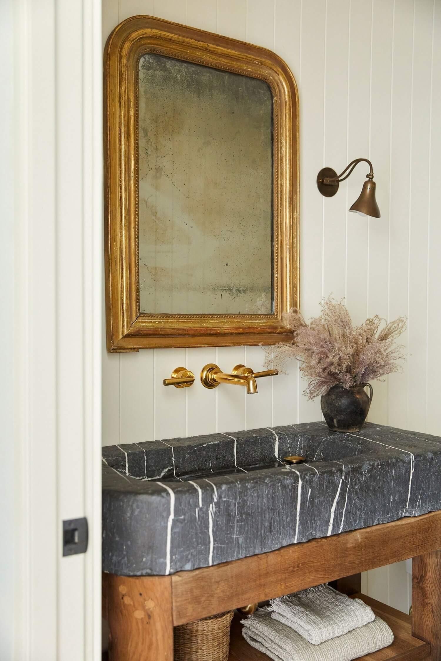 The Woodland Hills Family Home of Interior Designer Amber Lewis 5 TheWoodlandHillsFamilyHomeofInteriorDesignerAmberLewis TheNordroom4 The Woodland Hills Family Home of Interior Designer Amber Lewis