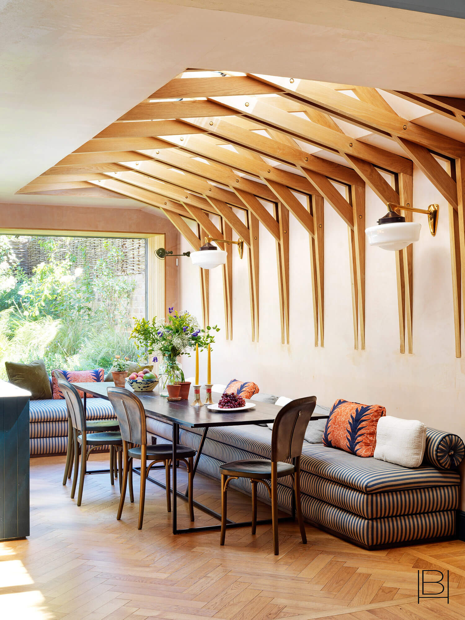 A Colorful London Family Home Designed By Beata Heuman 5 colorful london family home beata heuman nordroom4 A Colorful London Family Home Designed By Beata Heuman