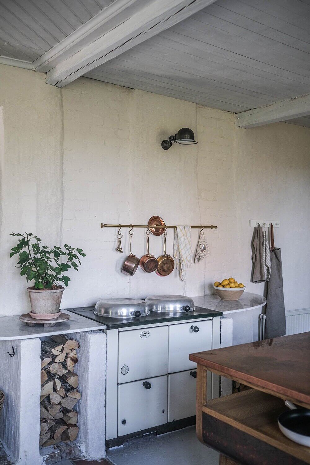 A DeVOL Haberdasher Kitchen In A Swedish Countryside Cottage 16 devol haberdasher kitchen nordroom13 A DeVOL Haberdasher Kitchen In A Swedish Countryside Cottage