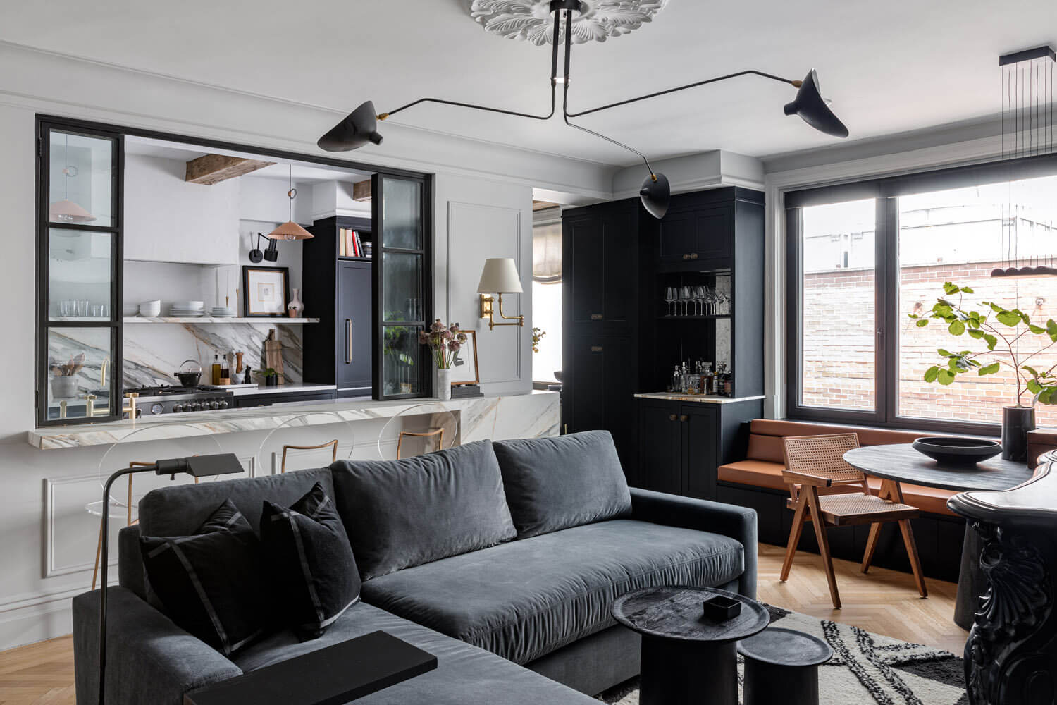 A Monochrome New York Apartment with Parisian Vibe 3 monochrome new york apartment paris vibe nordroom2 A Monochrome New York Apartment with Parisian Vibe