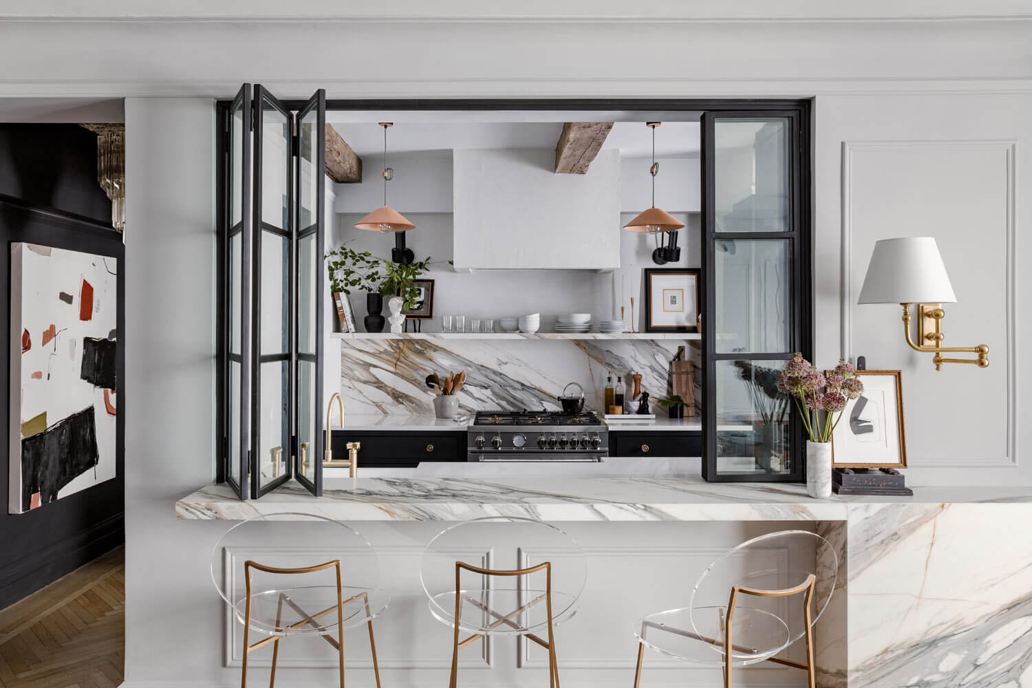 A Monochrome New York Apartment with Parisian Vibe 5 monochrome new york apartment paris vibe nordroom4 A Monochrome New York Apartment with Parisian Vibe