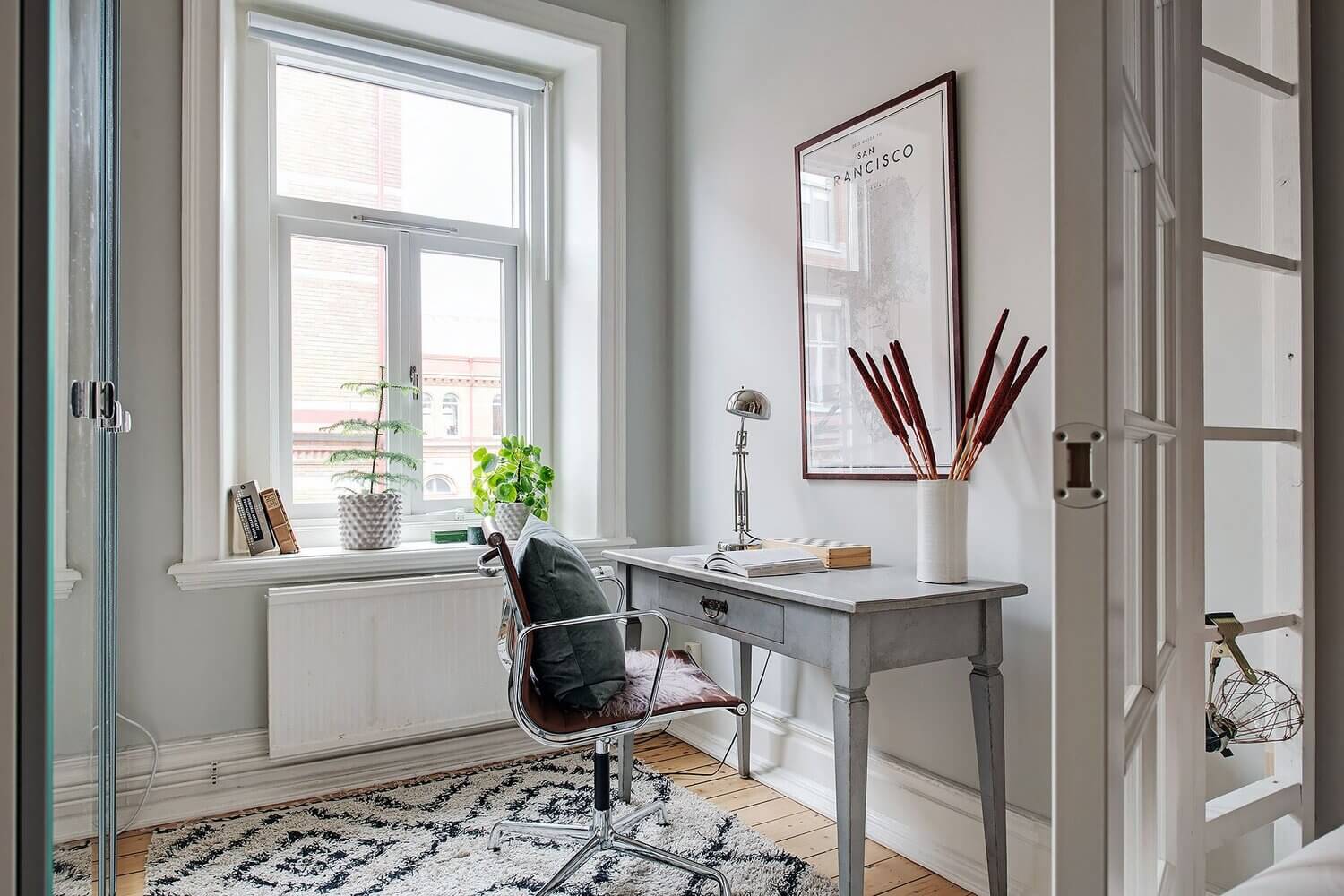 Small Cozy Rooms in a Scandinavian Apartment 5 cozy scandinavian apartment nordroom4 Small Cozy Rooms in a Scandinavian Apartment