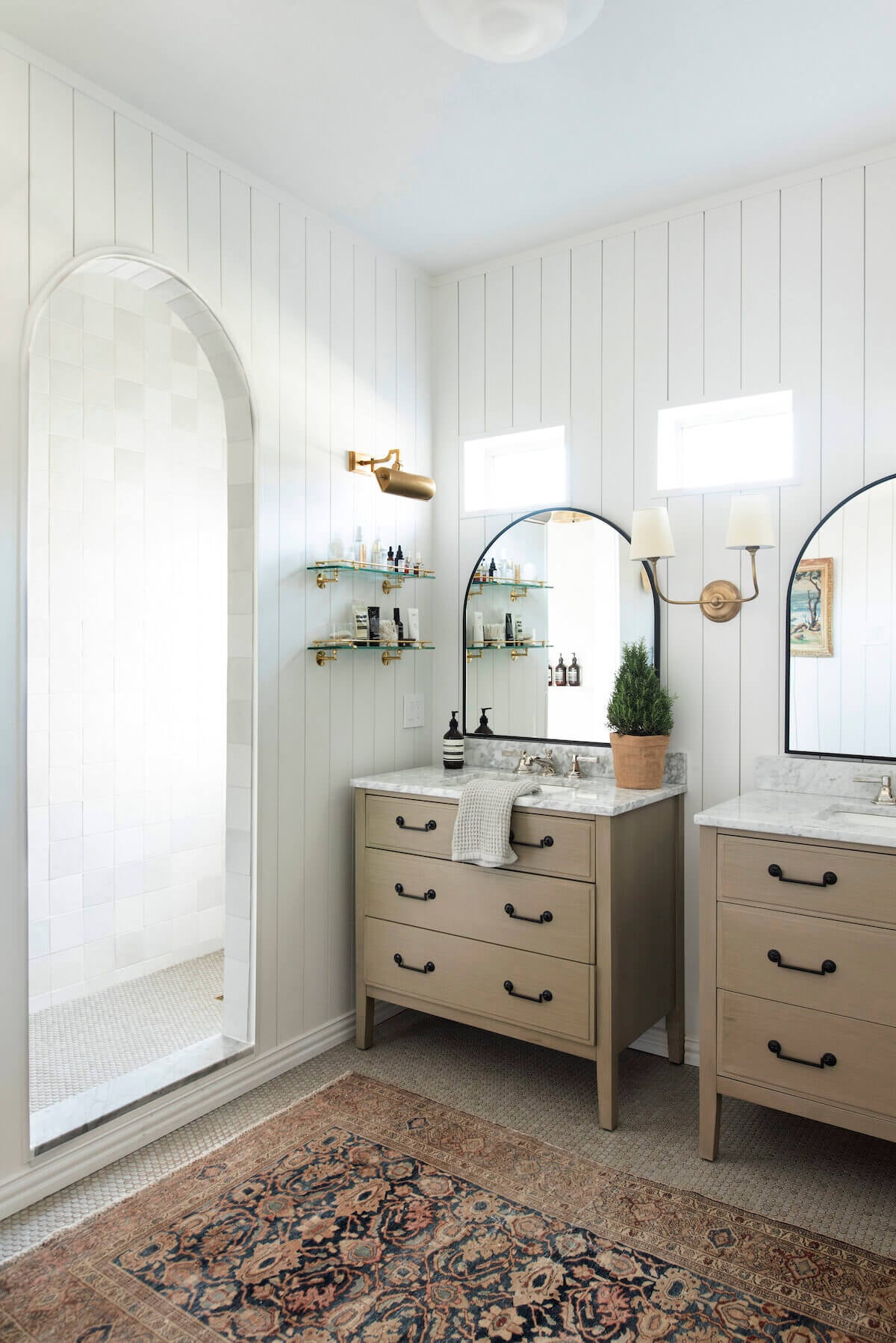 A Beautiful Natural Holiday Home Filled With Greenery 15 natural holiday home greenery nordroom14 A Beautiful Natural Holiday Home Filled With Greenery
