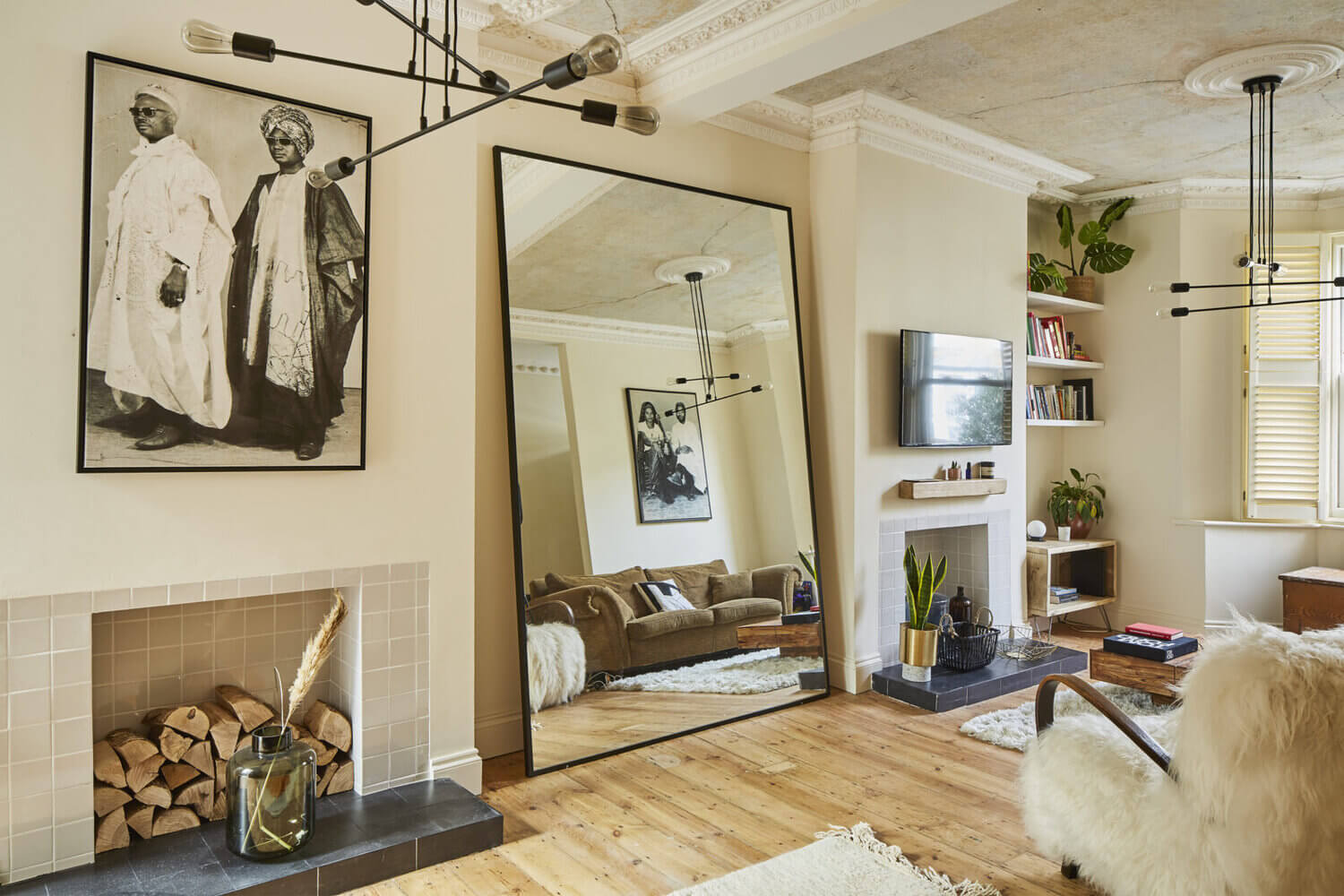 Neutral Tones in an Art-Filled Victorian Home with Surprising Bathrooms 10 neutral art filled victorian home nordroom9 Neutral Tones in an Art-Filled Victorian Home with Surprising Bathrooms