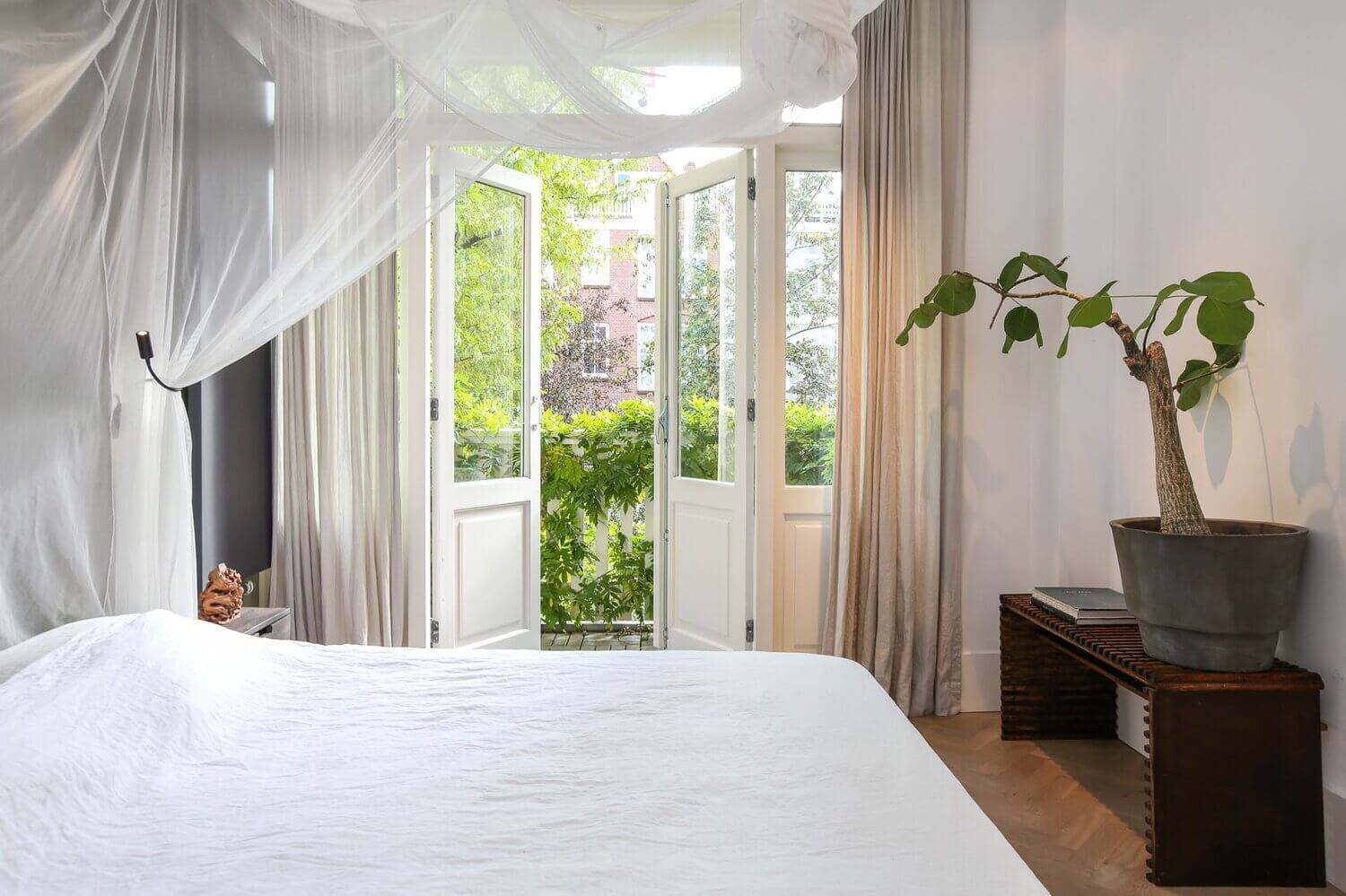 A Serene Townhouse in The Netherlands with a Unique Artistic Ceiling 11 serene townhouse netherlands nordroom10 A Serene Townhouse in The Netherlands with a Unique Artistic Ceiling