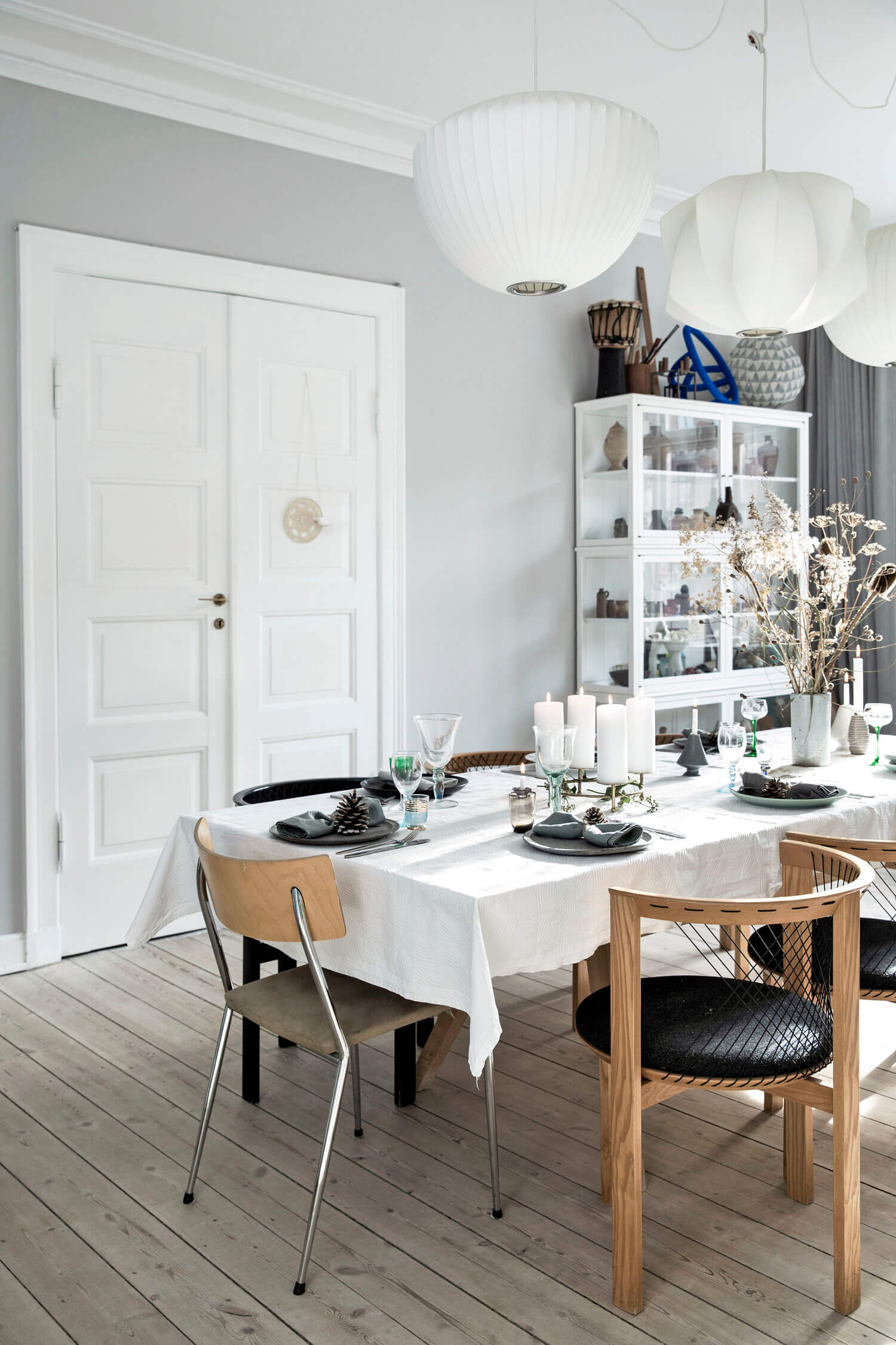 An Art-Filled Danish Home Decorated For Christmas 13 art filled danish home christmas decor nordroom12 An Art-Filled Danish Home Decorated For Christmas