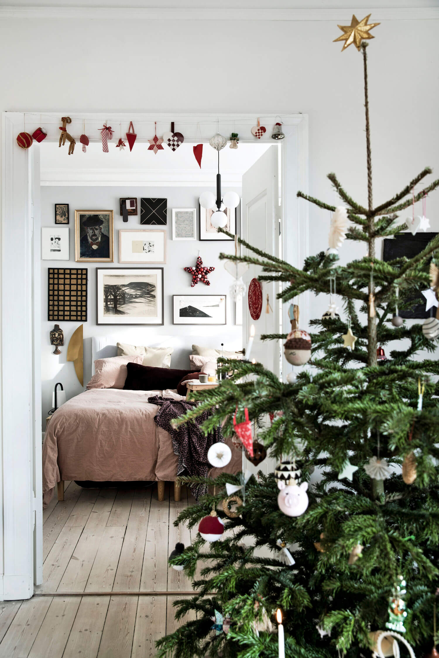 An Art-Filled Danish Home Decorated For Christmas 6 art filled danish home christmas decor nordroom5 An Art-Filled Danish Home Decorated For Christmas
