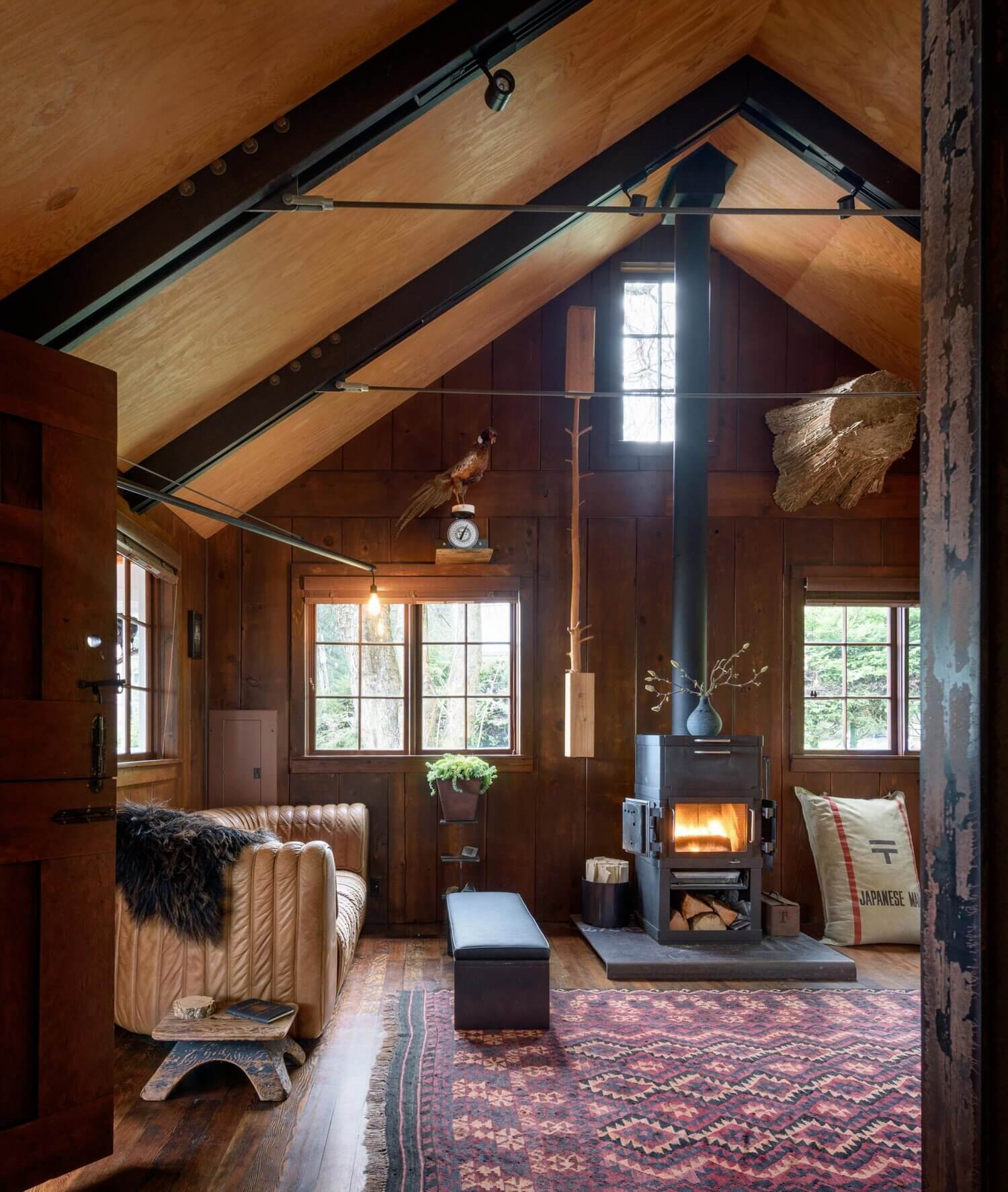 A Cozy Cabin With A Bedroom View Of The Surrounding Nature 1 cozy cabin nature nordroom1 A Cozy Cabin With A Bedroom View Of The Surrounding Nature