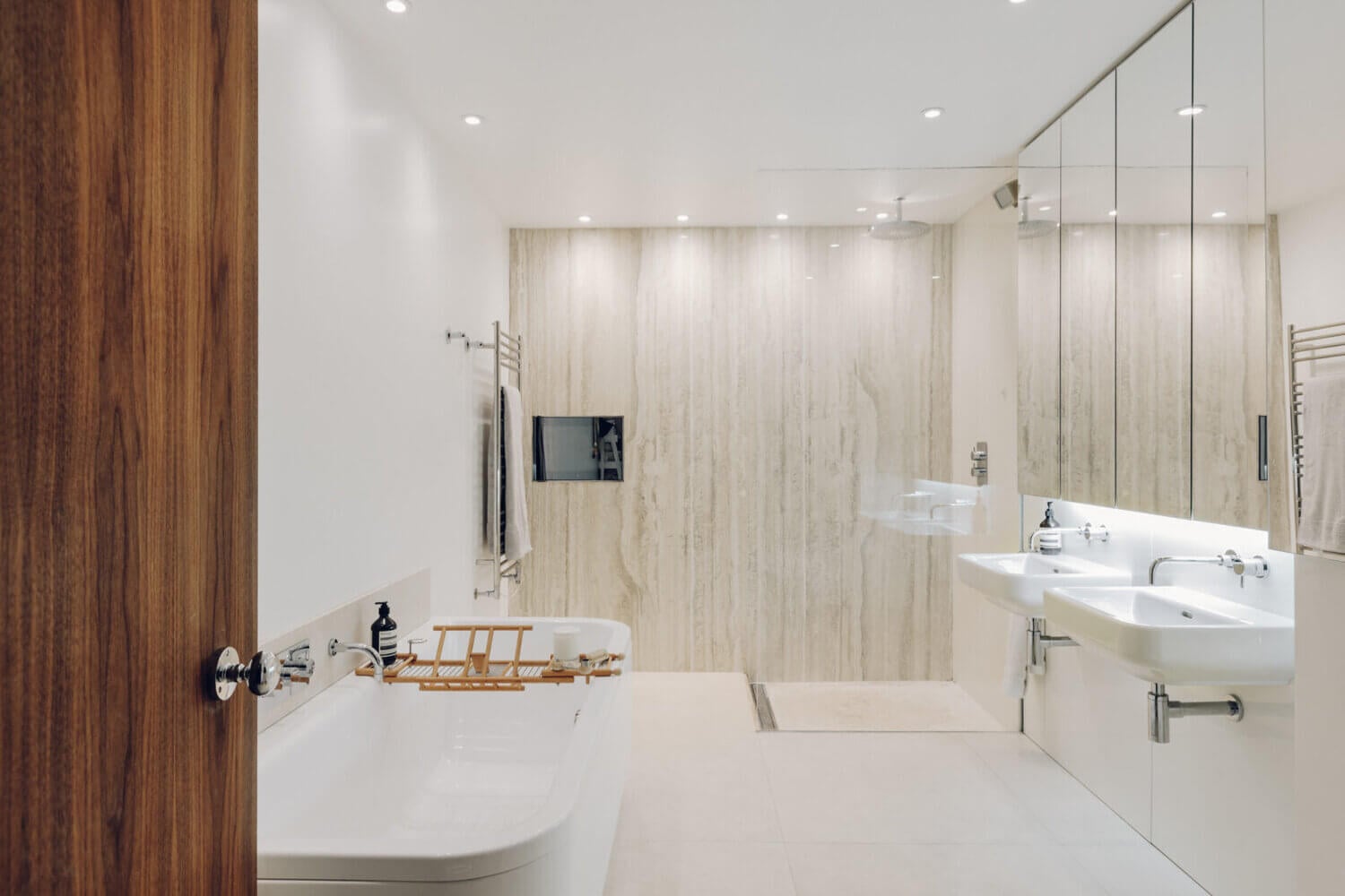 An Eclectic Apartment in a Historic Townhouse in Brighton 18 eclectic apartment townhouse brighton nordroom18 An Eclectic Apartment in a Historic Townhouse in Brighton