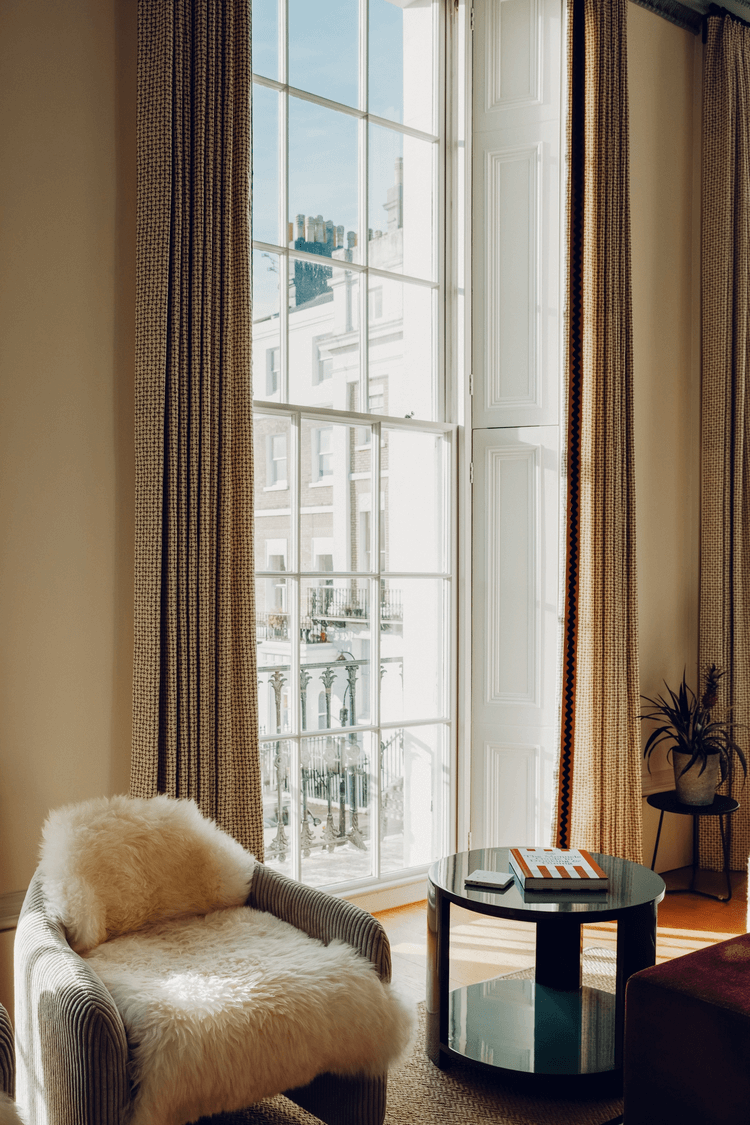 An Eclectic Apartment in a Historic Townhouse in Brighton 7 eclectic apartment townhouse brighton nordroom6 An Eclectic Apartment in a Historic Townhouse in Brighton