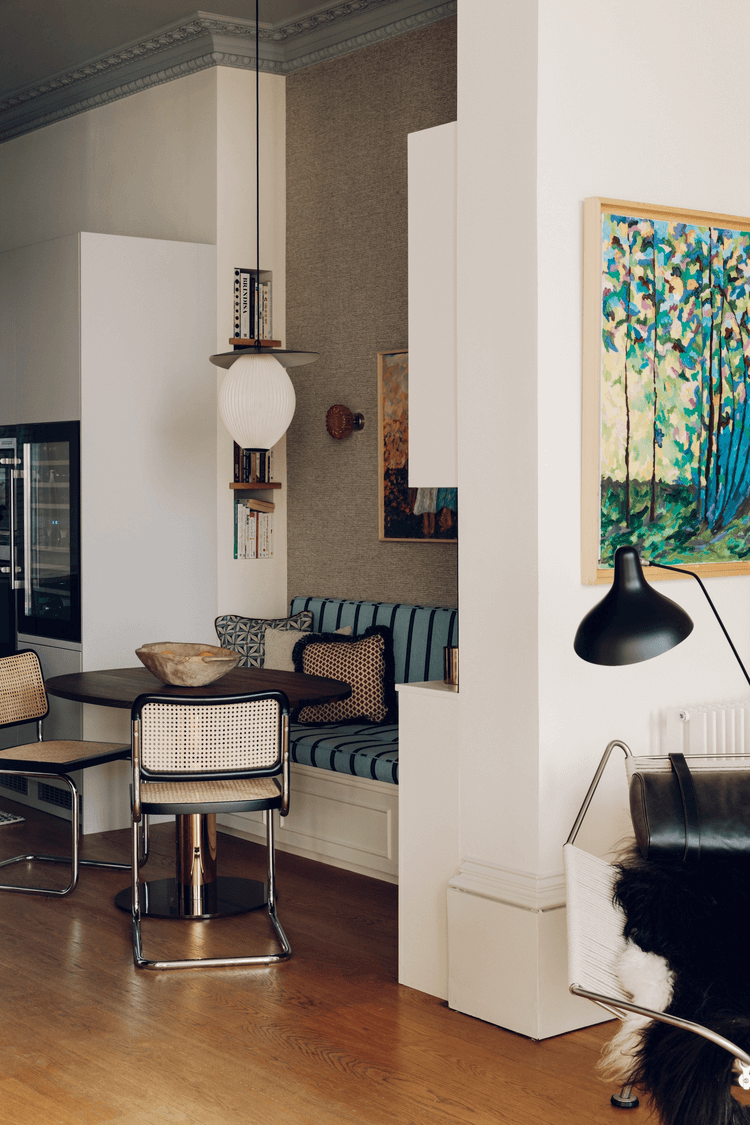 An Eclectic Apartment in a Historic Townhouse in Brighton 8 eclectic apartment townhouse brighton nordroom7 An Eclectic Apartment in a Historic Townhouse in Brighton