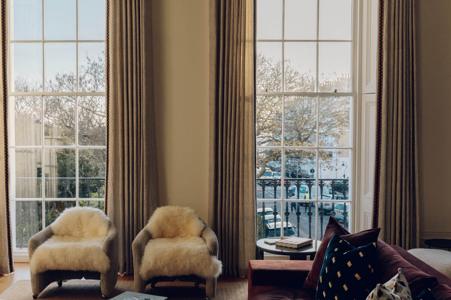 An Eclectic Apartment in a Historic Townhouse in Brighton 9 eclectic apartment townhouse brighton nordroom8 An Eclectic Apartment in a Historic Townhouse in Brighton