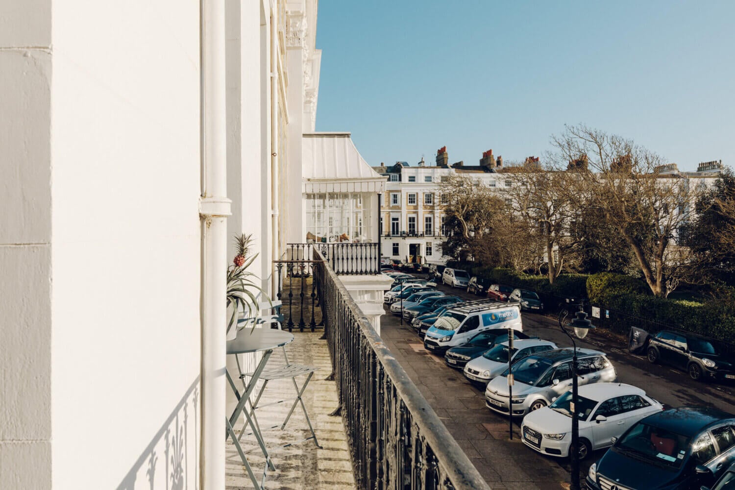 An Eclectic Apartment in a Historic Townhouse in Brighton 10 eclectic apartment townhouse brighton nordroom9 An Eclectic Apartment in a Historic Townhouse in Brighton