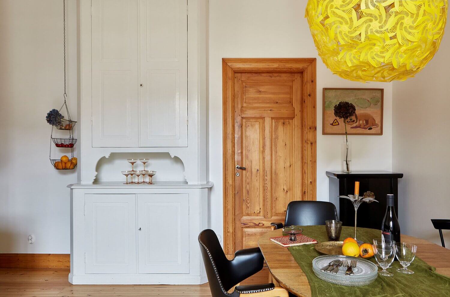 A Warm Historic Apartment in Stockholm 10 warm historic apartment stockholm nordroom10 A Warm Historic Apartment in Stockholm