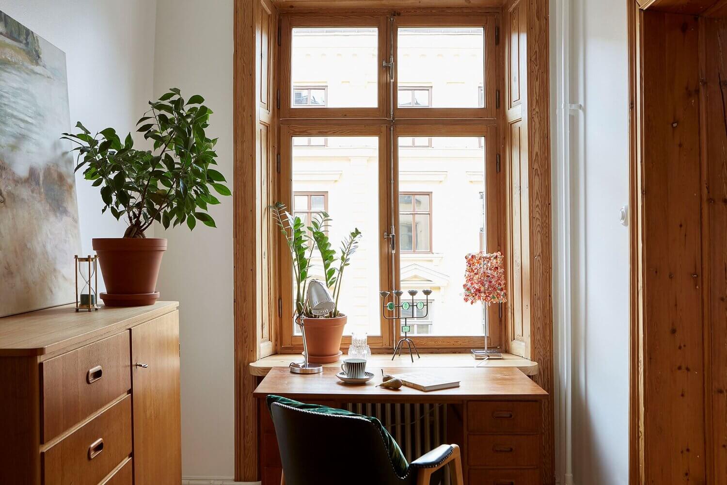 A Warm Historic Apartment in Stockholm 14 warm historic apartment stockholm nordroom14 A Warm Historic Apartment in Stockholm