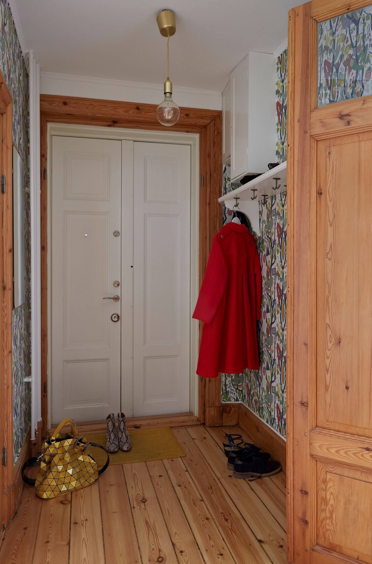 A Warm Historic Apartment in Stockholm 15 warm historic apartment stockholm nordroom15 A Warm Historic Apartment in Stockholm