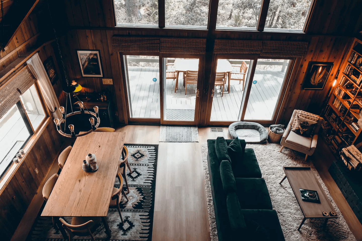 Whiskey Creek Cabin | A Cozy Airbnb Surrounded by Pine Trees 2 whiskey creek cabin airbnb nordroom1 Whiskey Creek Cabin | A Cozy Airbnb Surrounded by Pine Trees