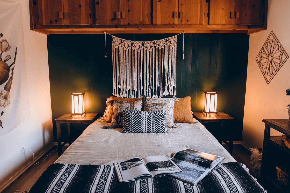 Whiskey Creek Cabin | A Cozy Airbnb Surrounded by Pine Trees 9 whiskey creek cabin airbnb nordroom8 Whiskey Creek Cabin | A Cozy Airbnb Surrounded by Pine Trees