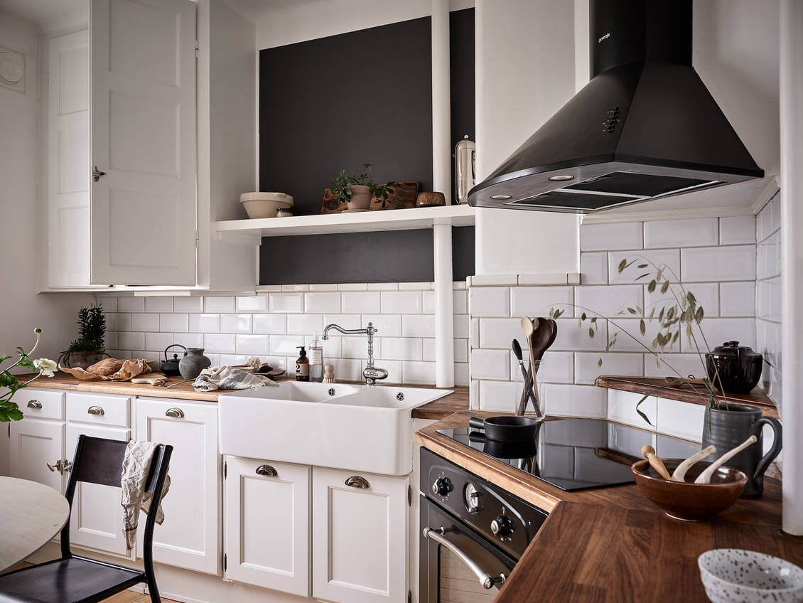 A Charming Scandinavian Apartment With Original Details 15 ACharmingScandinavianApartmentWithOriginalDetails TheNordroom14 A Charming Scandinavian Apartment With Original Details