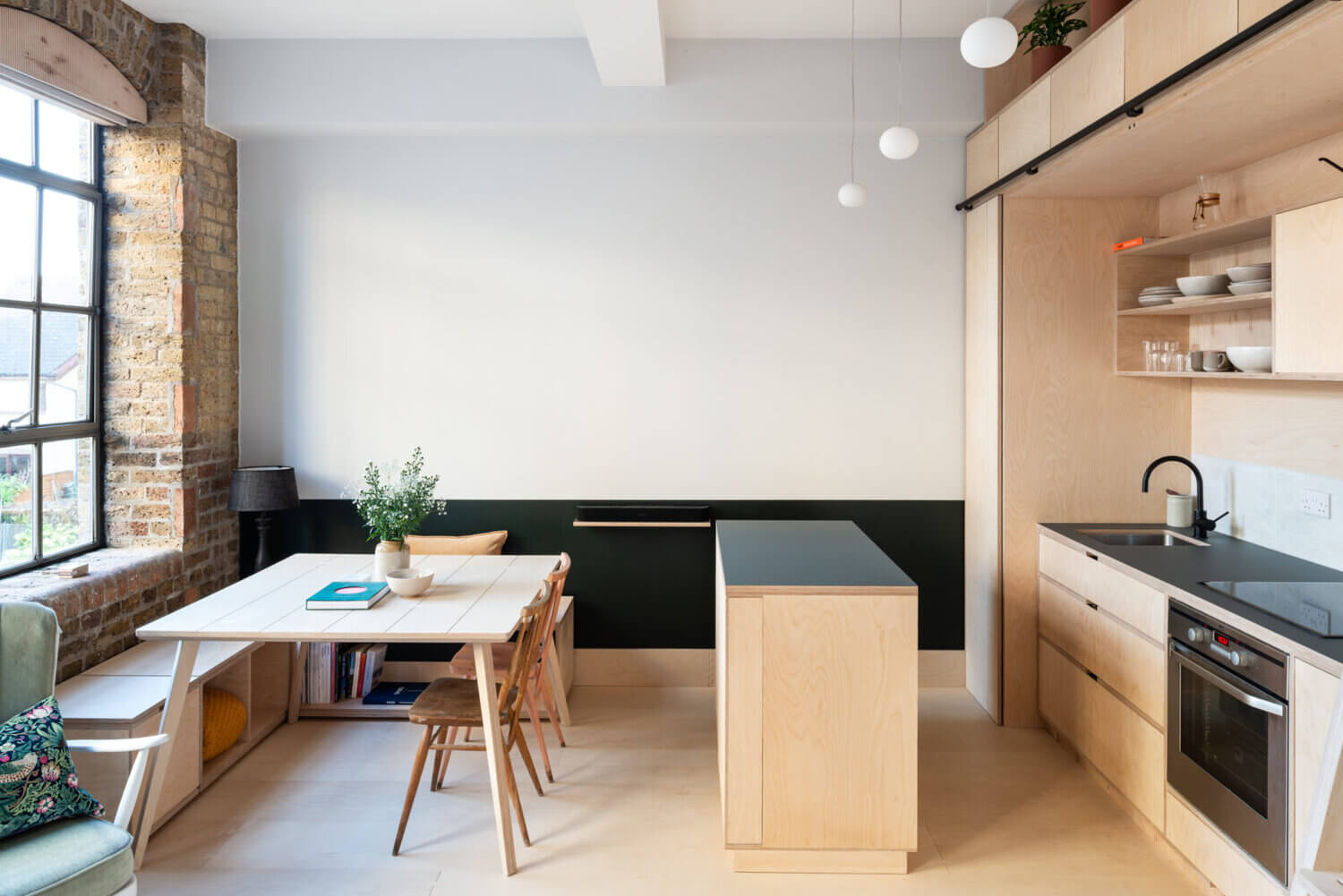 Clever Design In A Small London Apartment 2 CleverDesignInASmallLondonApartment TheNordroom2 Clever Design In A Small London Apartment