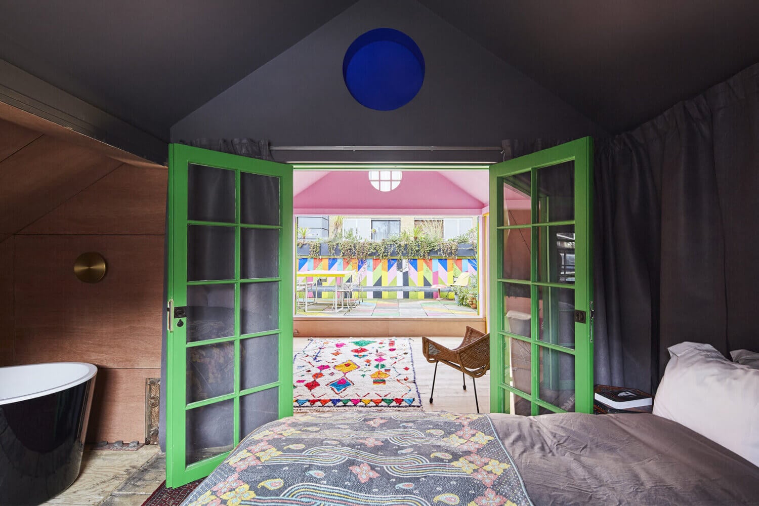 The Funky Colorful London Home of Artist Morag Myerscough 11 funky colorful london home artist morag myerscough nordroom11 The Funky Colorful London Home of Artist Morag Myerscough