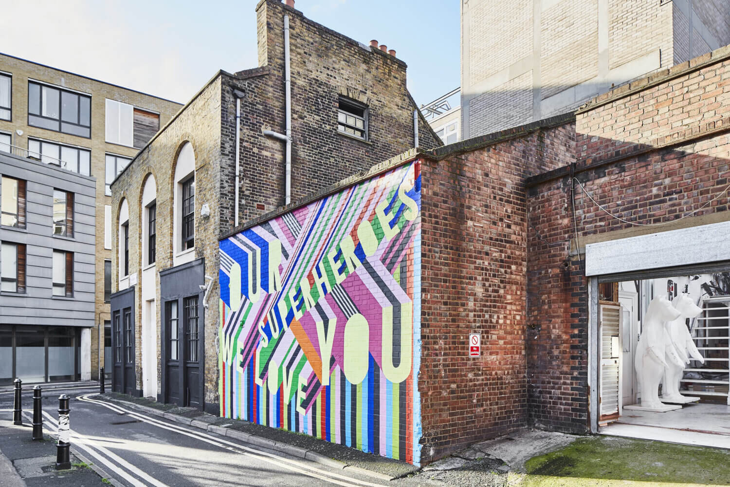 The Funky Colorful London Home of Artist Morag Myerscough 19 funky colorful london home artist morag myerscough nordroom19 The Funky Colorful London Home of Artist Morag Myerscough