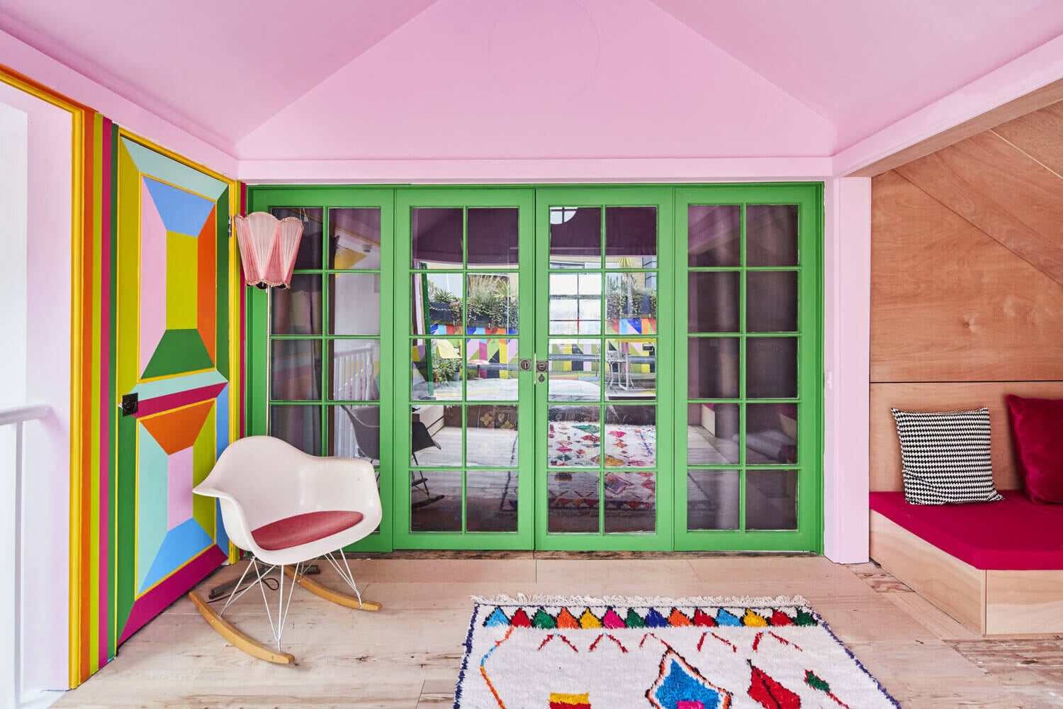 The Funky Colorful London Home of Artist Morag Myerscough 8 funky colorful london home artist morag myerscough nordroom8 The Funky Colorful London Home of Artist Morag Myerscough