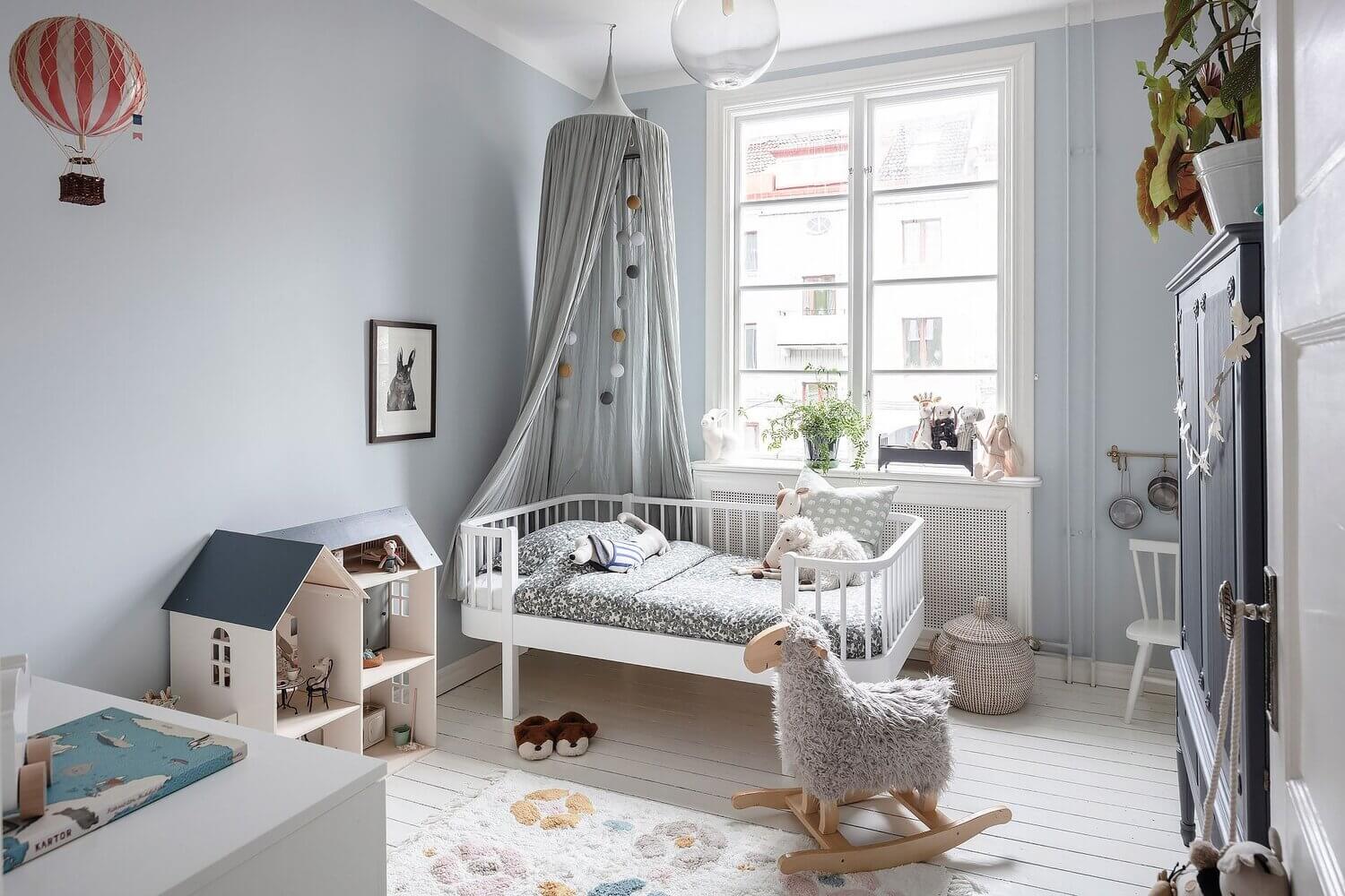 A Stylish White and Grey Scandinavian Apartment 12 white grey scandinavian apartment nordroom12 A Stylish White and Grey Scandinavian Apartment