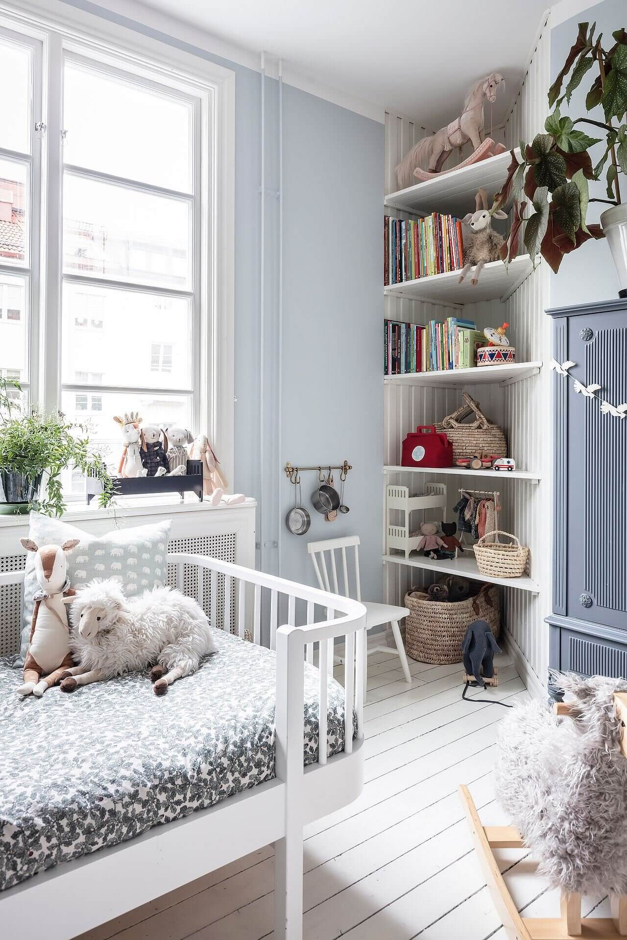 A Stylish White and Grey Scandinavian Apartment 13 white grey scandinavian apartment nordroom13 A Stylish White and Grey Scandinavian Apartment