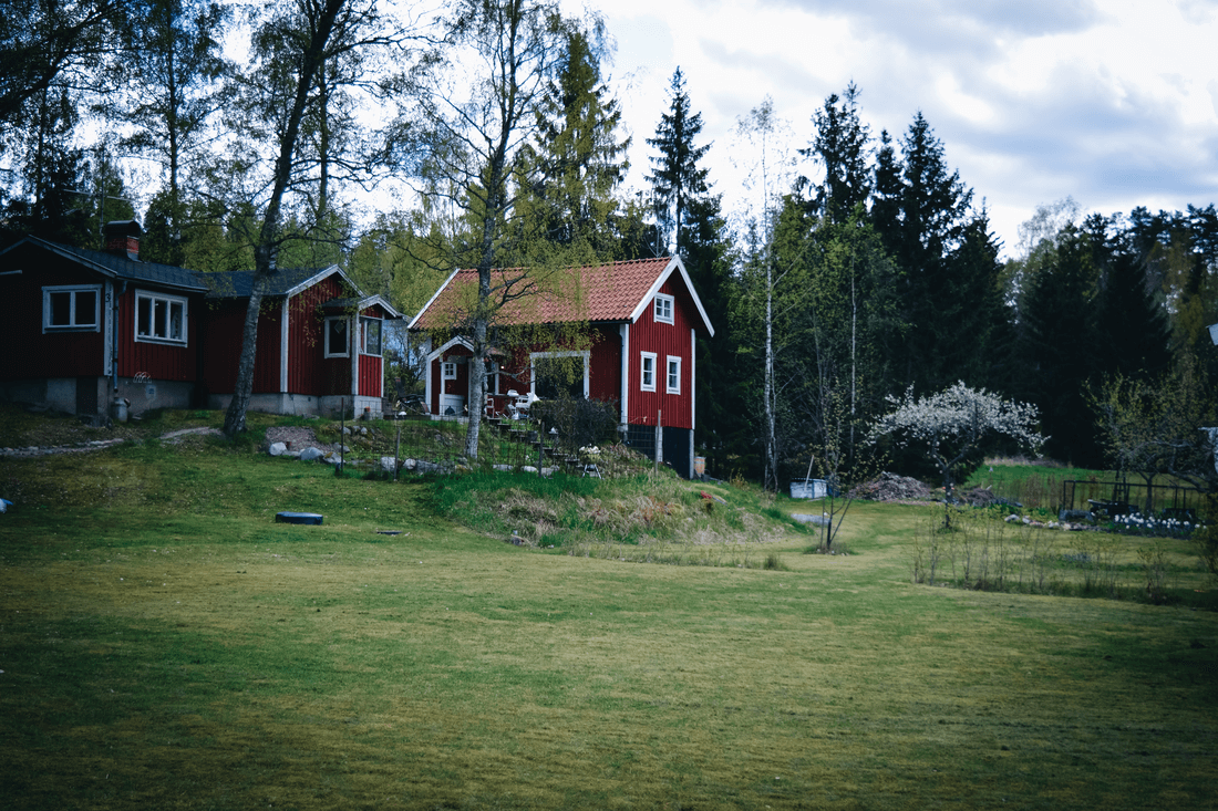A Charming Small Vacation Home With A Lovely Garden 26 ACharmingSmallVacationHomeWithALovelyGarden TheNordroom21 A Charming Small Vacation Home With A Lovely Garden