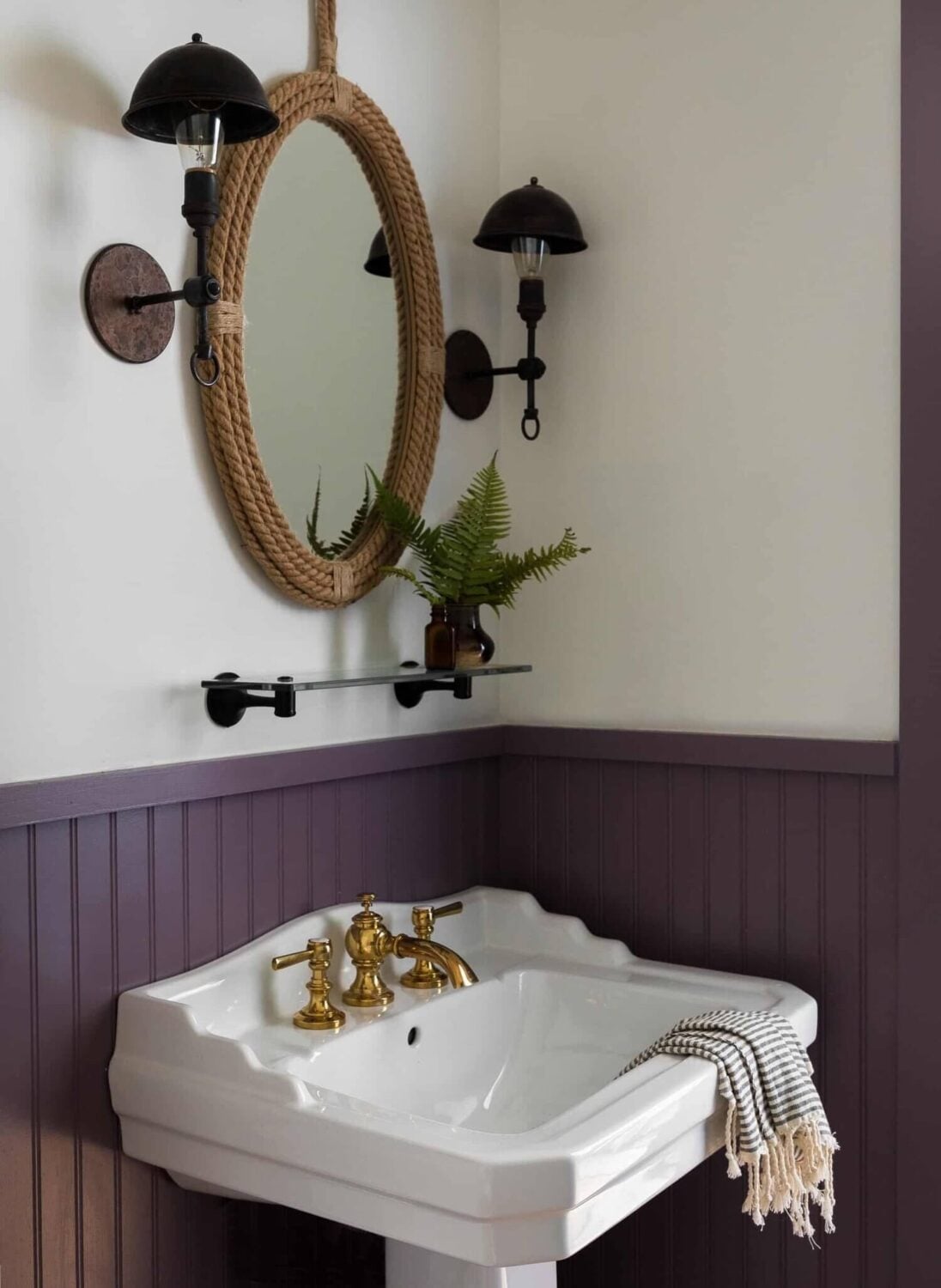 A Moody Cabin and Snug Designed by Heidi Caillier 19 AMoodyCabinandSnugDesignedbyHeidiCaillier TheNordroom6 A Moody Cabin and Snug Designed by Heidi Caillier