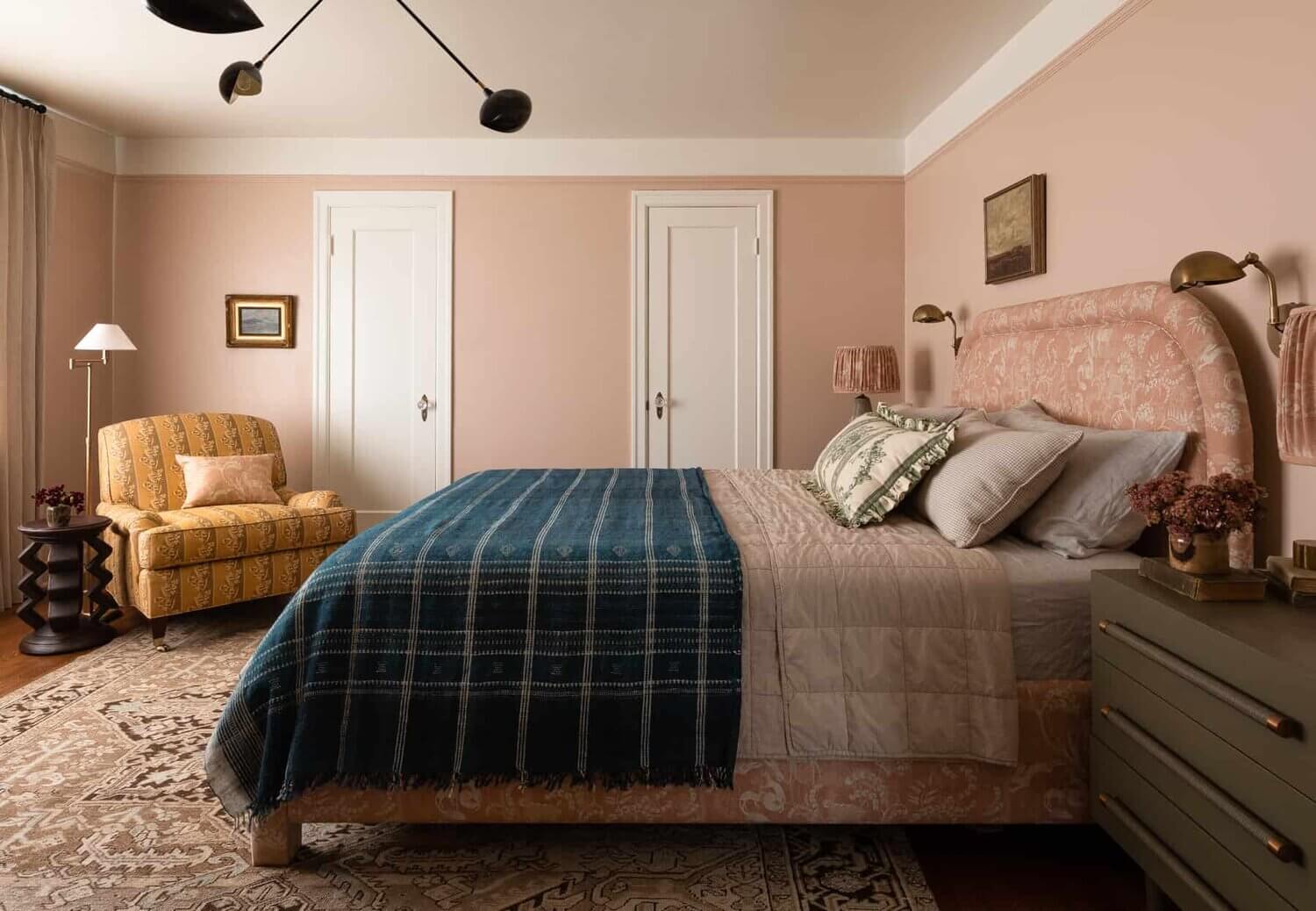 Soothing Colors in Designer Heidi Caillier's Eclectic Washington Home 13 BlushpinkbedroomindesignerHeidiCailliersWashingtonhome TheNordroom Soothing Colors in Designer Heidi Caillier's Eclectic Washington Home