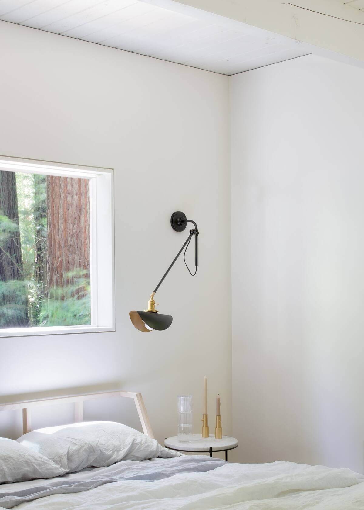 A Black and White A-Frame Cabin in California 11 black and white a frame cabin california nordroom10 A Black and White A-Frame Cabin in California