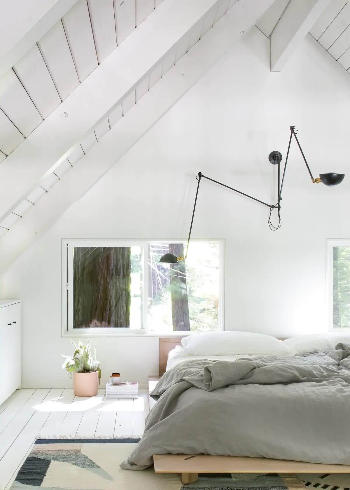 A Black and White A-Frame Cabin in California 8 black and white a frame cabin california nordroom7 A Black and White A-Frame Cabin in California