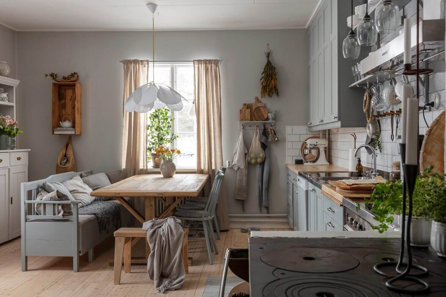 A Serene Vintage Home in Swedish Lapland 2 serene vintage home swedish lapland nordroom1 A Serene Vintage Home in Swedish Lapland