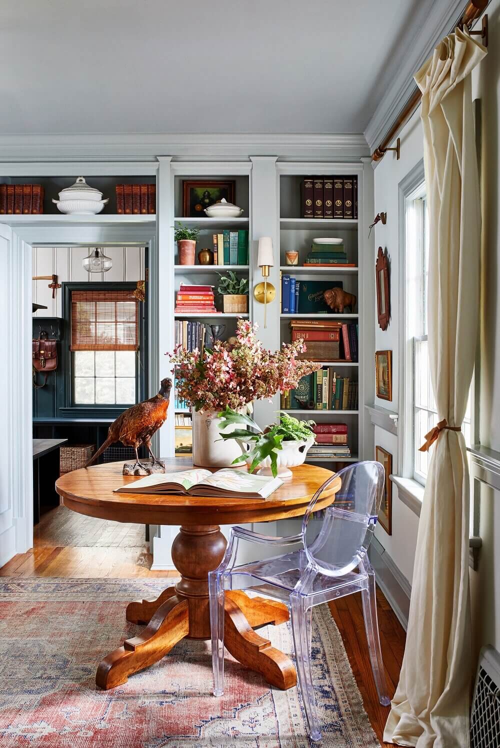 A 1924 Colonial Revival Filled With Charm and Thrift-Store Finds 3 A1924ColonialRevivalFilledWithCharmandThrift StoreFinds TheNordroom2 A 1924 Colonial Revival Filled With Charm and Thrift-Store Finds