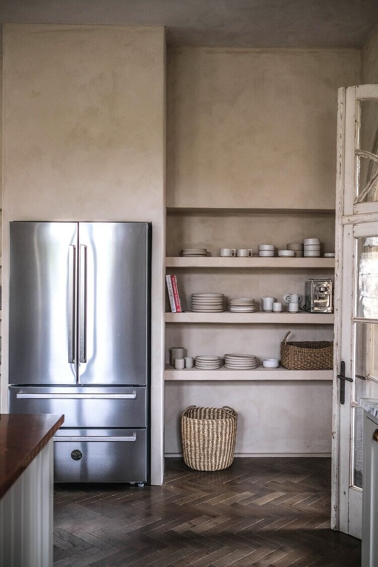 A Beautiful deVOL Kitchen in a Renovated German Schoolhouse 13 ABeautifuldeVOLKitcheninaRenovatedGermanSchoolhouse TheNordroom13grid A Beautiful deVOL Kitchen in a Renovated German Schoolhouse