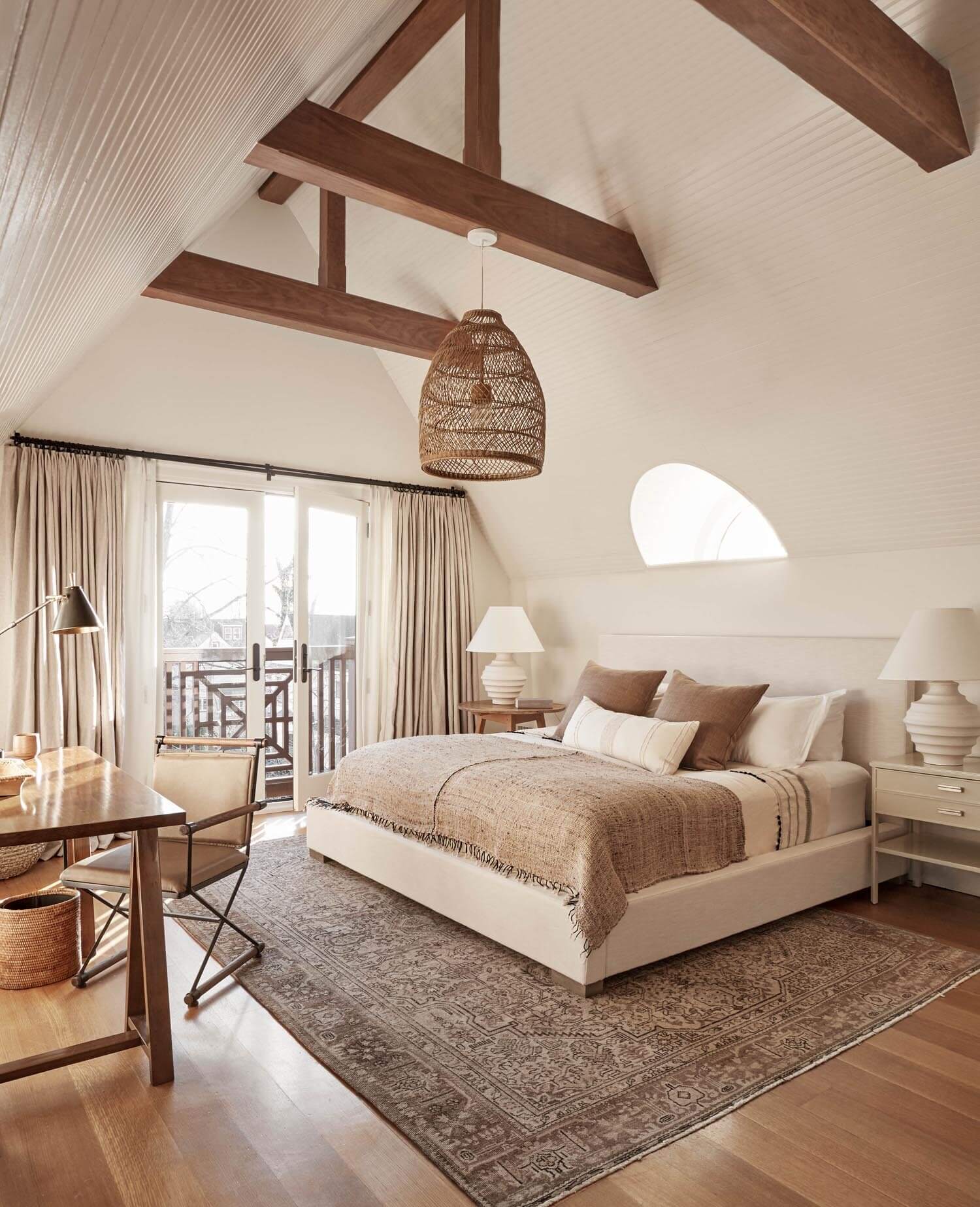 A Character-Filled Victorian Colonial Revival On The Hudson River