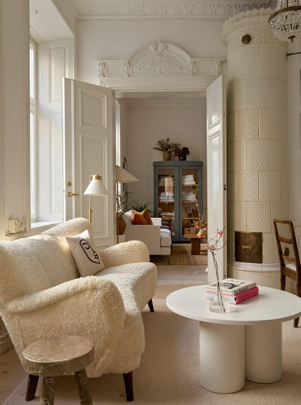 A Combination of Styles In A Historic Stockholm Apartment 2 ACombinationofStylesInAHistoricStockholmApartment TheNordroom1 1 A Combination of Styles In A Historic Stockholm Apartment