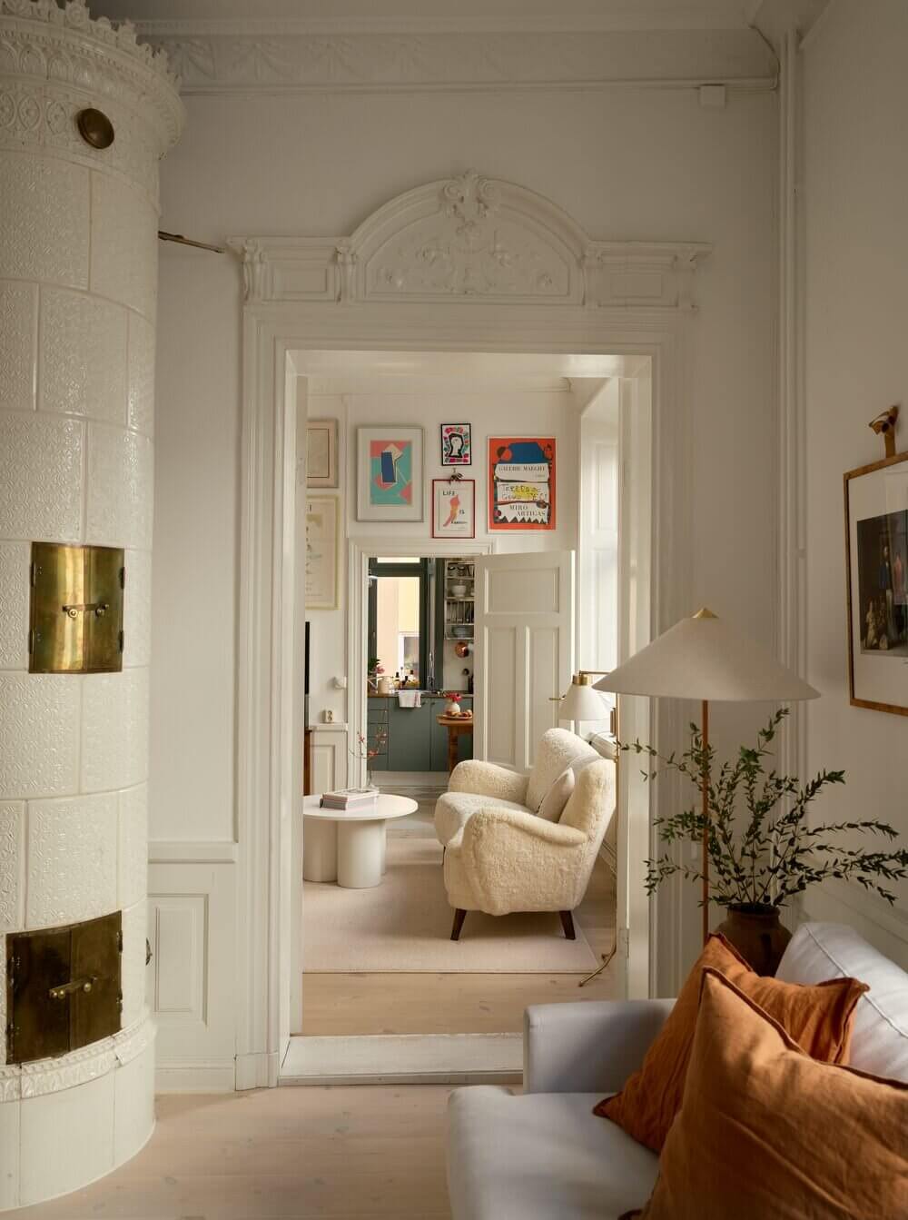 A Combination of Styles In A Historic Stockholm Apartment 11 ACombinationofStylesInAHistoricStockholmApartment TheNordroom10 A Combination of Styles In A Historic Stockholm Apartment