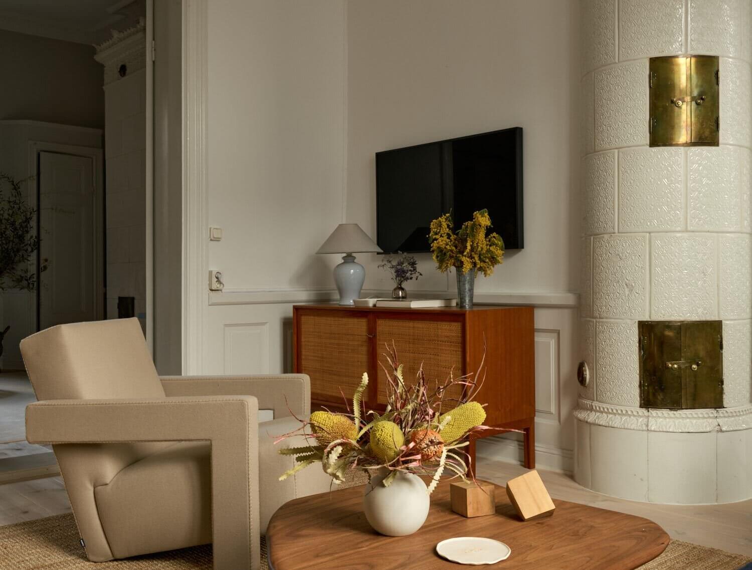 A Combination of Styles In A Historic Stockholm Apartment 10 ACombinationofStylesInAHistoricStockholmApartment TheNordroom9 A Combination of Styles In A Historic Stockholm Apartment