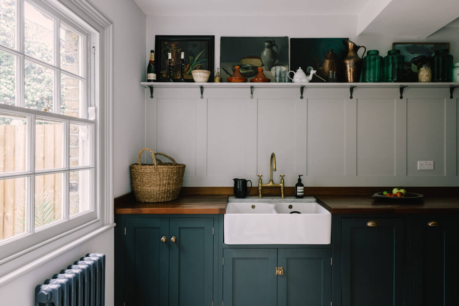 A Peaceful 19th-Century London Home Where Past and Present Meet 10 APeacefulLondonHomeFilledWithHistory TheNordroom10 A Peaceful 19th-Century London Home Where Past and Present Meet